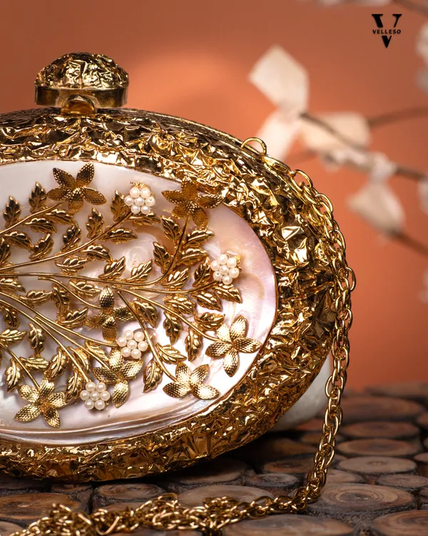 Regal_Bloom_Gilded_MOP_Clutch